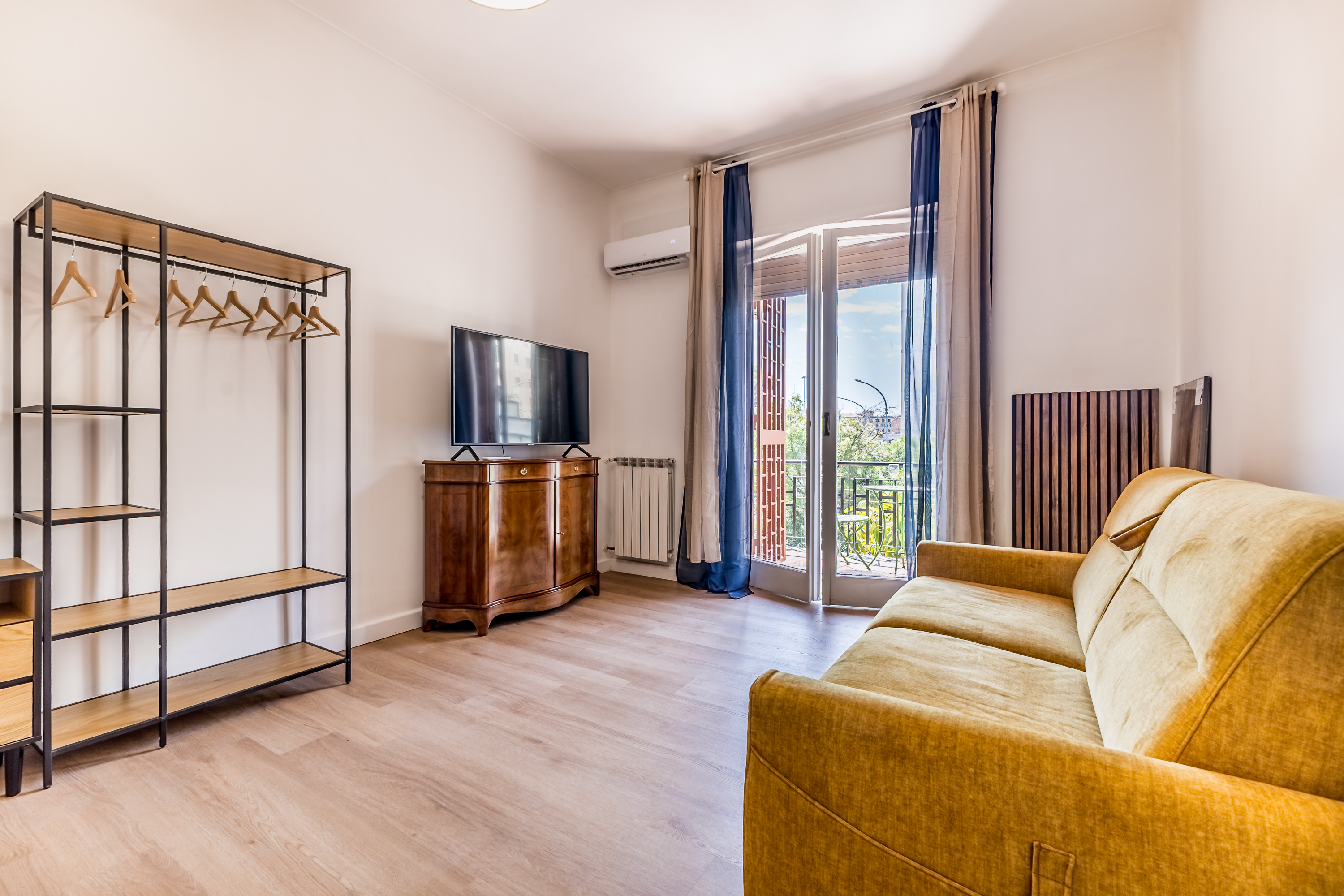 Living room — Aventino 37